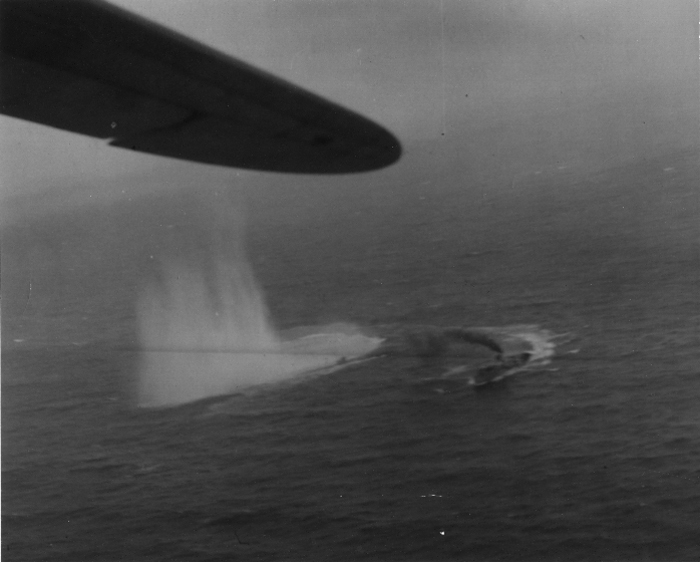 U-135Sinking2
